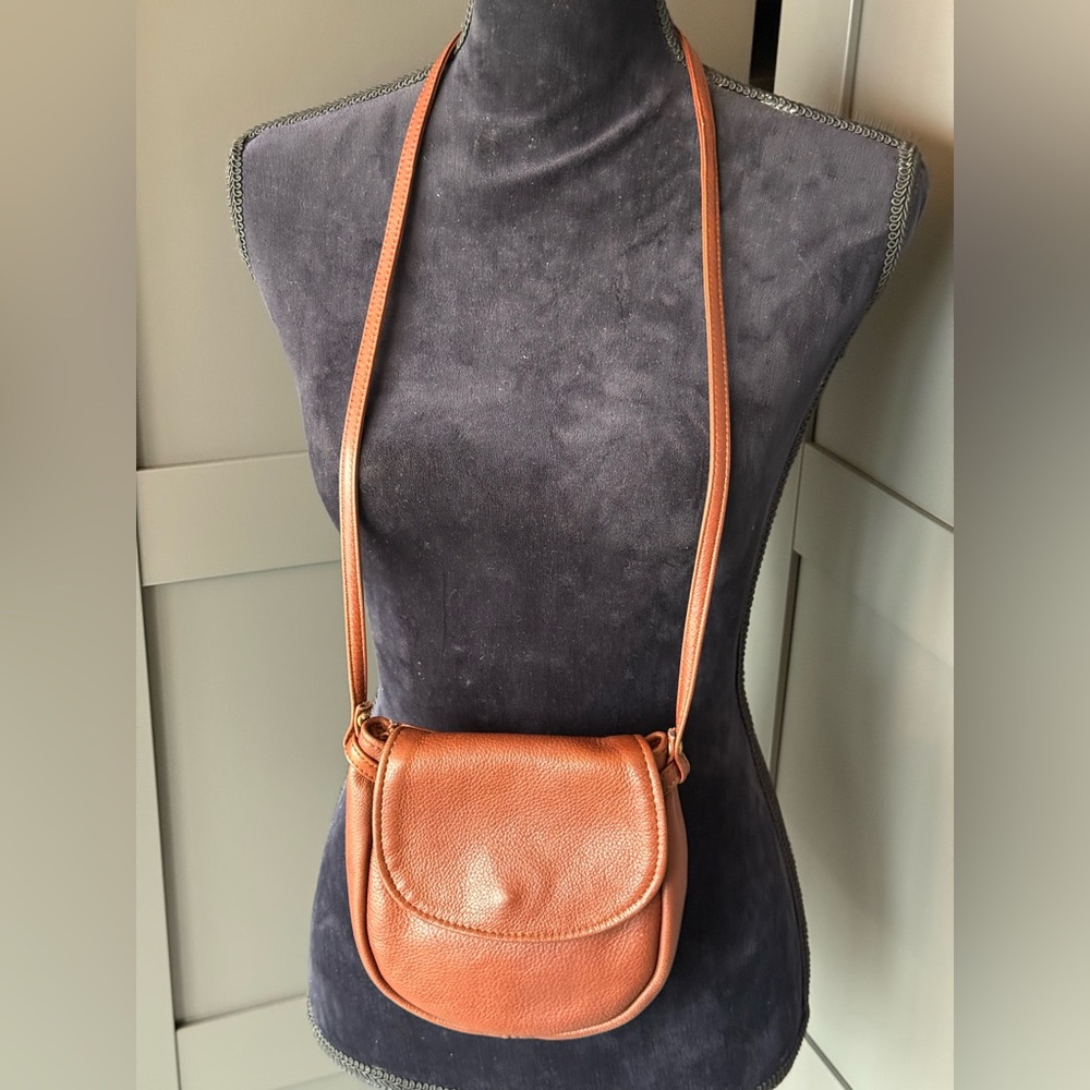 Vintage Victoria Leather Co, The Original, mini leather shoulder bag made 🇺🇸 USA